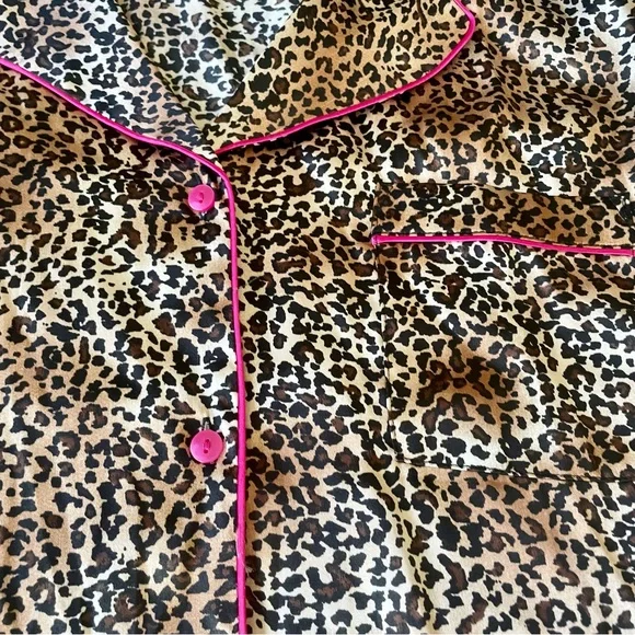 In Bloom Satin Leopard Print Pajama Set - Picture 4 of 8